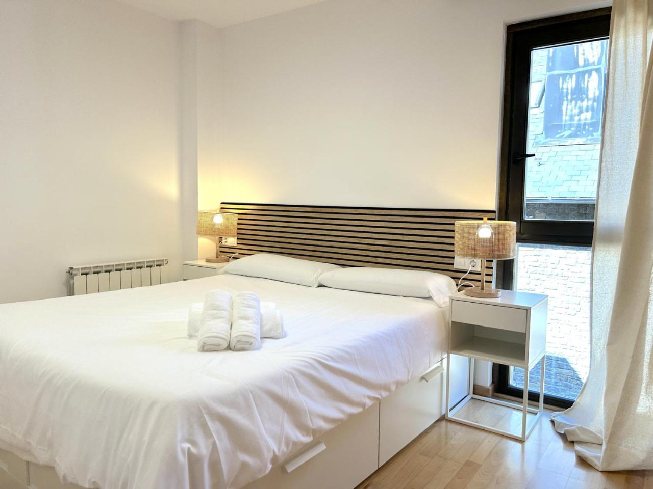 Modern I Familiar Apartament A Esterri D'Aneu By Rural D'Aneu Bagian luar foto